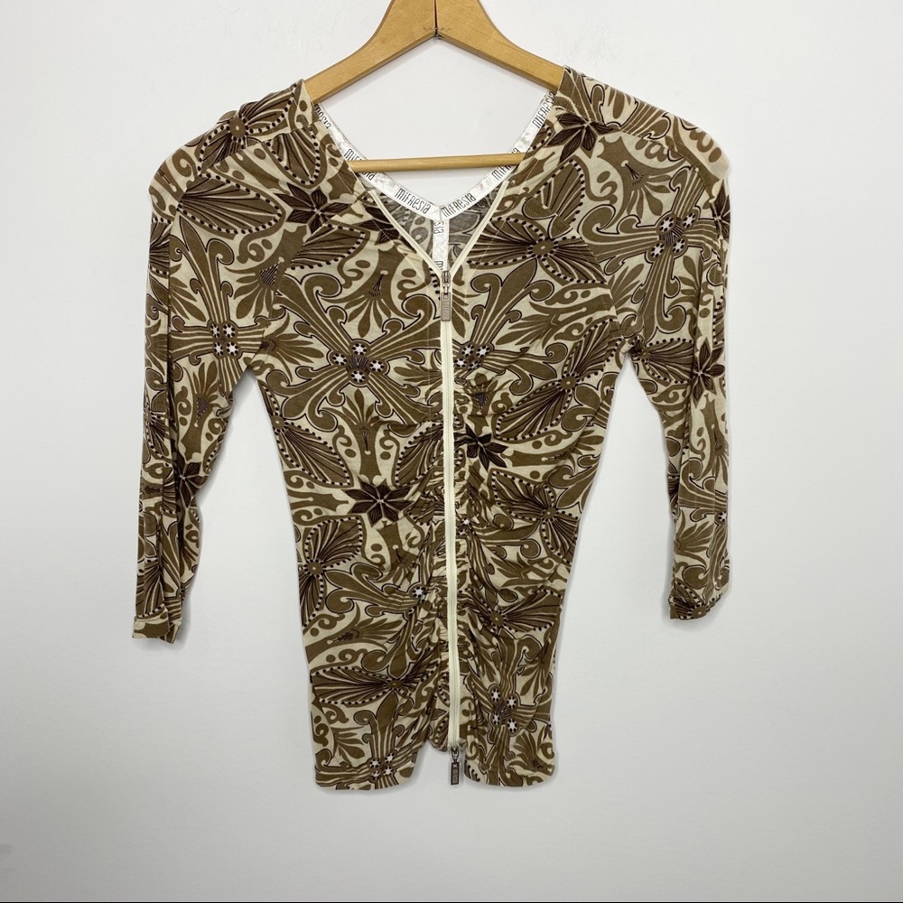 Mifaesia zipper front knit top